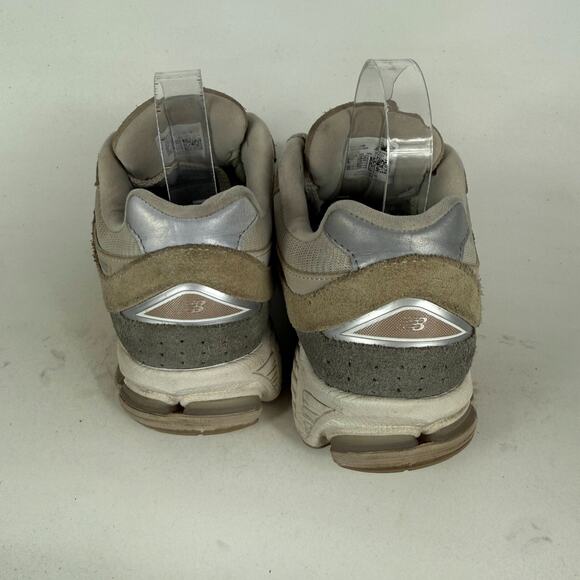 New Balance 2002R Sneakers Womens 8 Taupe Gray Lace-Up Low Top Running Shoes - Picture 7 of 10
